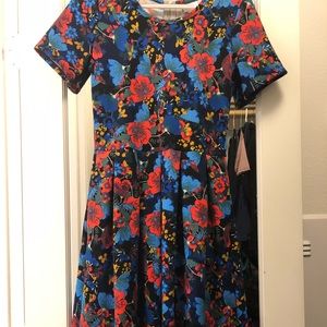 S Amelia LuLaRoe